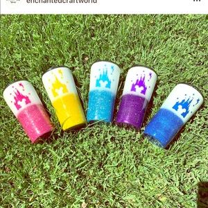 Glitter tumbler with Mickey castle decal